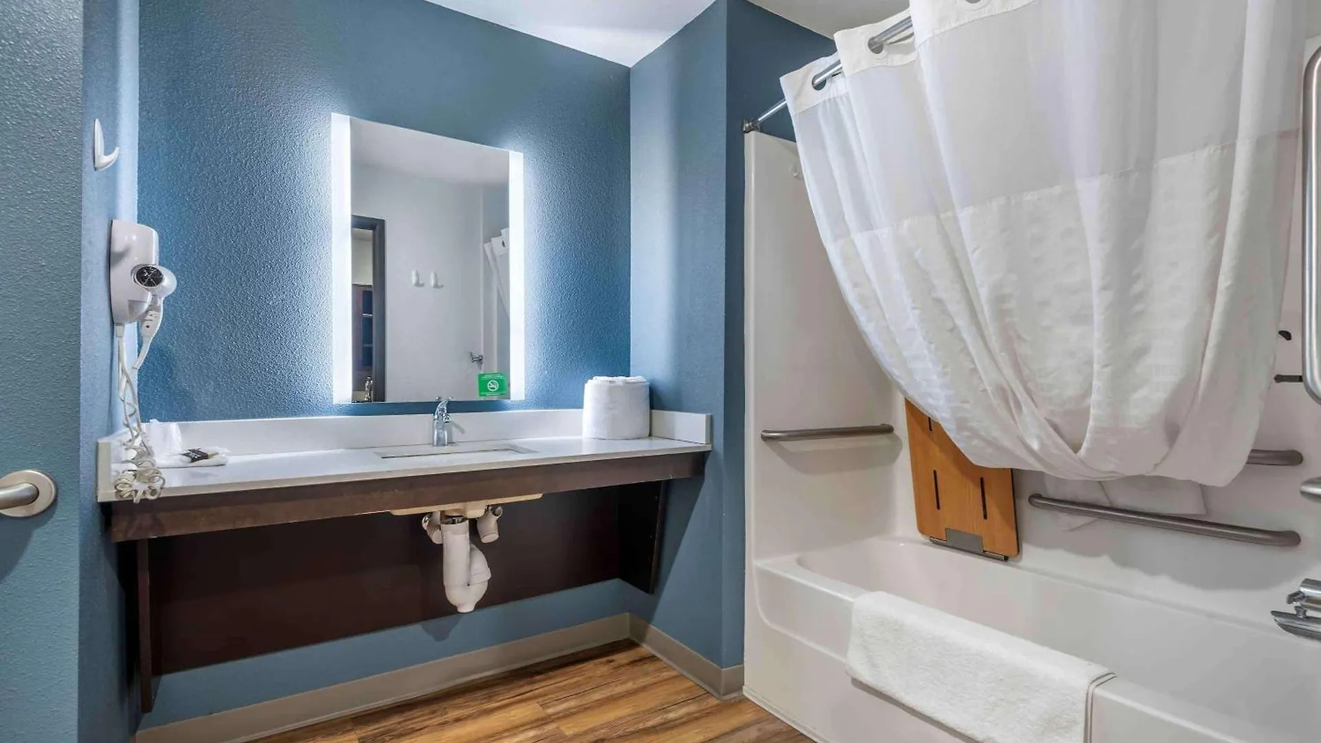 Extended Stay America Select Suites - Louisville - Airport Hotel